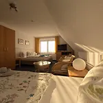 Am Kirschberg Πανσιόν