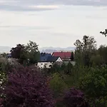 Πανσιόν Am Kirschberg 3*