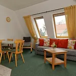 Am Kirschberg 3*