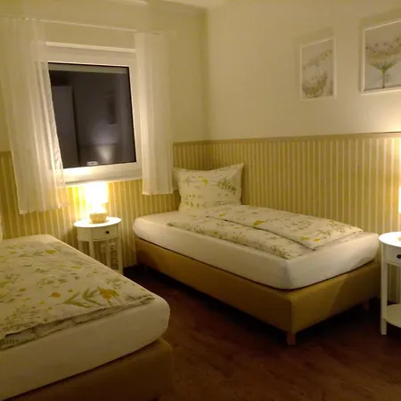 Am Kirschberg 3*