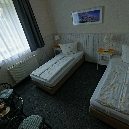Am Kirschberg Penzion 3*