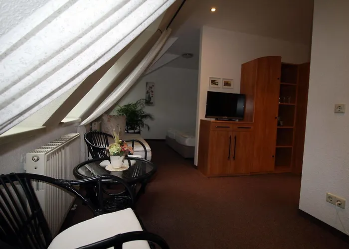 Am Kirschberg Pensionat 3*